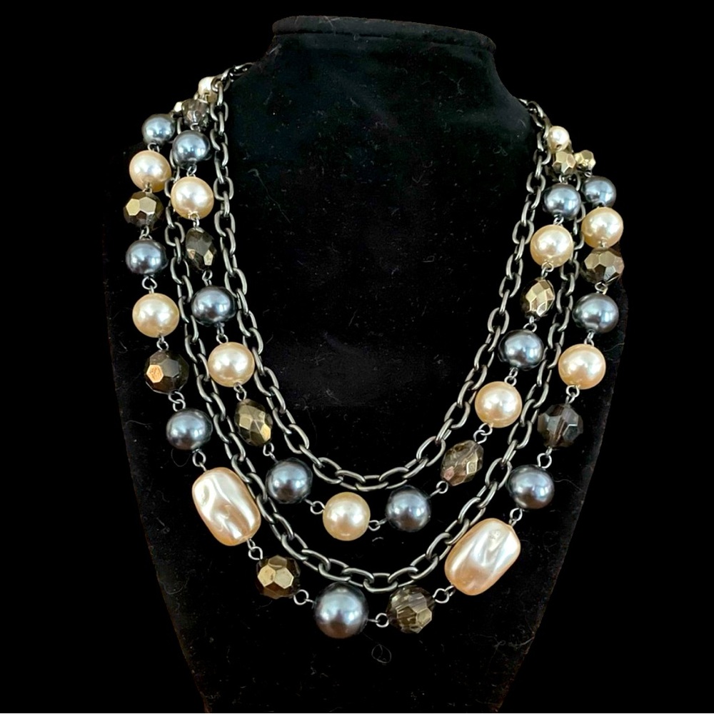Pretty Costume 3 strand ivory and grey stone necklace 16 in with 2 in extender